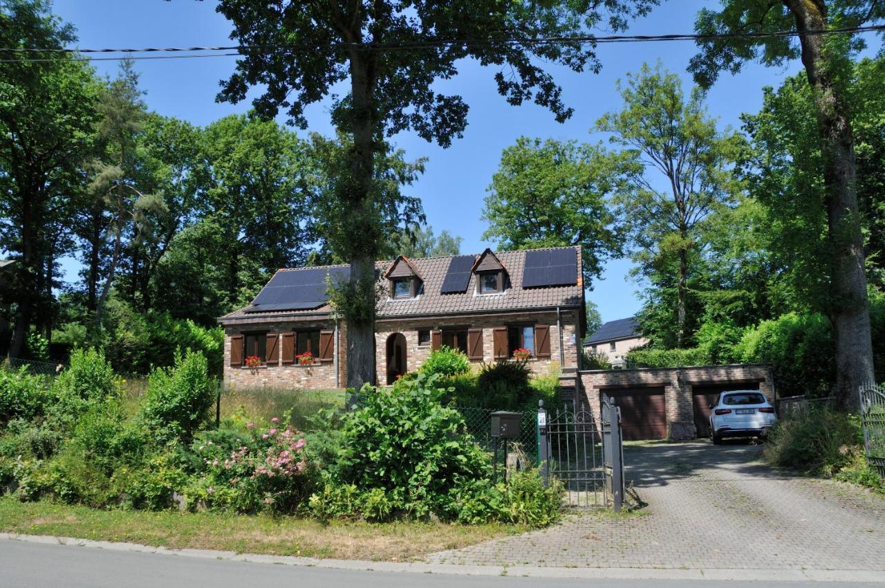 Suite Familiale Avec 2 Chambres Dans Une Villa - Quartier Vert Et Boise - 5 Kms De Namur Extérieur photo